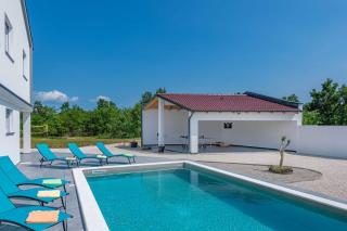 Villa Rovena, a modern and luxurious Istrian villa - 1