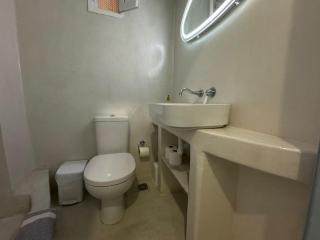 Patras Rooms est 1990 - Fourni Ikaria - 7
