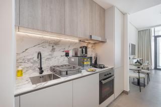 StayShort - Chic Studio in Oxford Terraces with Pool & Gym - 6