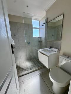 71 Sea Lodge Beachfront Apartment - Durban - 2