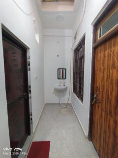 Guest house inn - Allahabad - 1