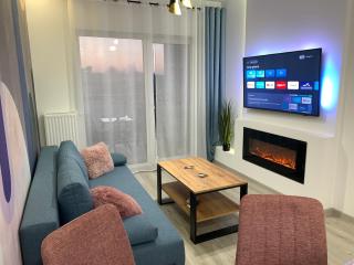 LUX-COMFORT APARTAMENT Klimatyzacja, Garaż, Kominek, Balkon, Idealna lokalizacja obok Galerii Gemini - 9