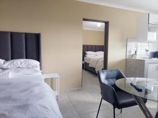 Cosmo Sleepover - Roodepoort - 6