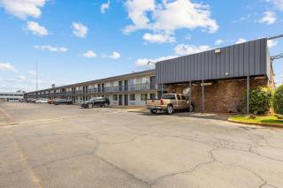 Americas Best Value Inn Fort Worth/Hurst - Richland Hills - 4