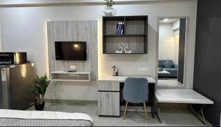 Luxury apartment with pool - 1