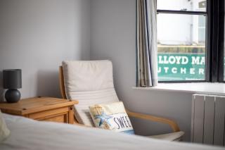 Land Ahoy- Harbour & High Street Apartment - Brixham - 5