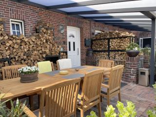 Burghaus 2 - Greetsiel - 1