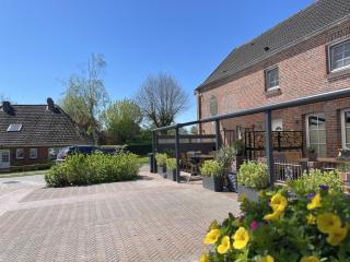 Burghaus 2 - Greetsiel - 2