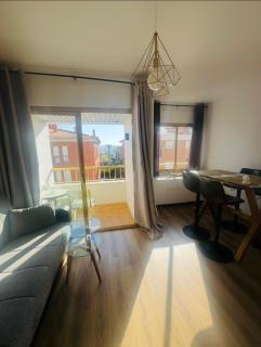 Elegante piso de sueños con piscina - 7