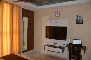 Royal Holiday Homes - 3