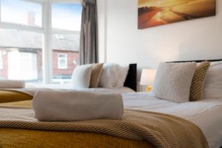 Spacious 4BR on Leafield Rd - Darlington - 7