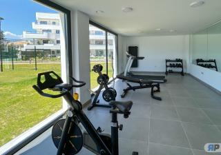 Apartamento con Terraza y Vista al Jardín - 2