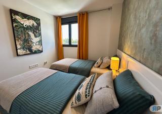 Apartamento con Terraza y Vista al Jardín - 6