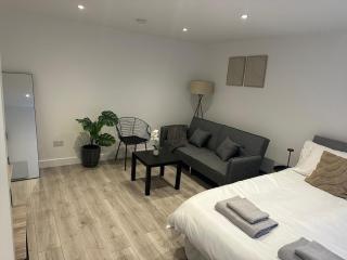 Lovely studio flat in Finsbury Park - 0