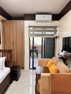 Grazie's Studio Apartment at Grand Residences Cebu close to IT Park, SM, Ayala, Hospitals, and Churches - Cebu - 0