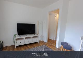 1-Bedroom Apartment with Parking - 1