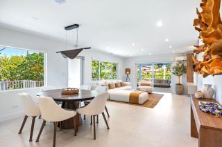 Maison Grand Blue Arenas with Minigolf Canal and Game Room - Key Colony Beach - 3