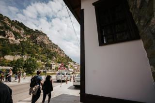 Gimis House Hotel - 1