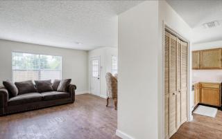 Modern 3BR Home Near Downtown - Houston - 5