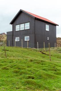 4 BR Home in Tórshavn with Balcony and Parking - Hoyvík - 5