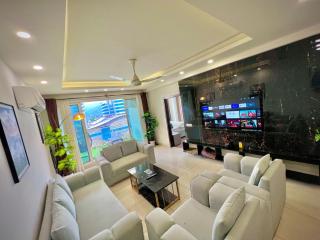 Centaurus Facing Executive Apartments Facing Centaurus Mall Islamabad - Islamabad - 7