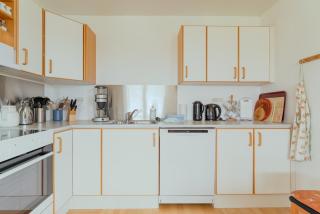 4 BR Home in Tórshavn with Balcony and Parking - Hoyvík - 1