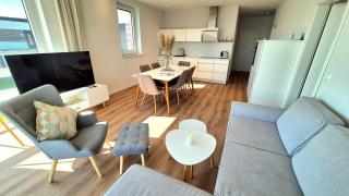 SEELIEBE APARTMENTS SCHWERIN - PKW, teilweise mit privater Sauna, WLAN, XXL-Balkon o Terrasse, Seeblick - Schwerin - 2