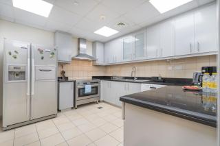 StayShort - Phenomenal 3BR Apartment in JBR - Sleeps 6 - 9