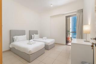 StayShort - Phenomenal 3BR Apartment in JBR - Sleeps 6 - 7