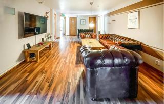 Nice Apartment In Höör - 7