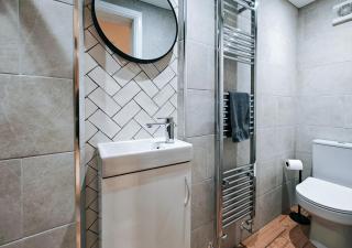 Wash House Cottage - Great Rowsley - 2