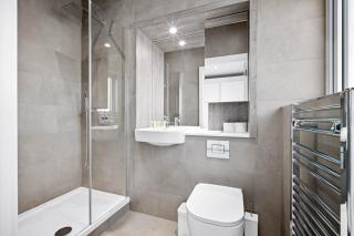Luxury Four Bedroom Townhouse - Netflix - Garden - Balconies 17SL - Birmingham - 3