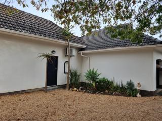 Somerset west Stay 1 - Somerset West - 8