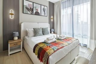 Luxury 1br Jvc Pool & Balcony By Circle Mall - 4