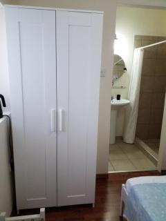 Yard room with private entrance - Lanarka - 3
