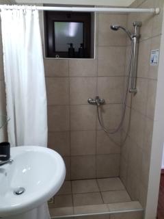 Yard room with private entrance - Lanarka - 5