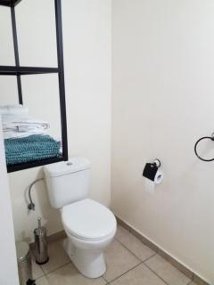 Yard room with private entrance - Lanarka - 6
