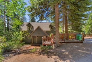 Hyphen 4-bedrooms rental, private beach, filtered view - 2