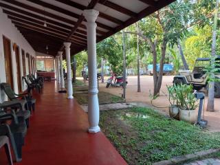 Hotel Sea Shadow - Trincomalee - 4