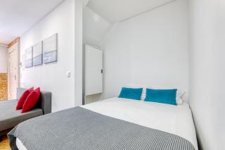 Homey Haven with a Rustic Charm - Lissabon - 9