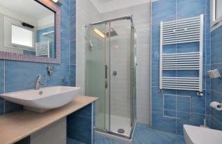 Damavi hotel - San Foca - 1