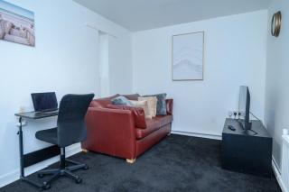 Furnished 1Br with Free Parking and WiFi Liverpool - Liverpool - 4