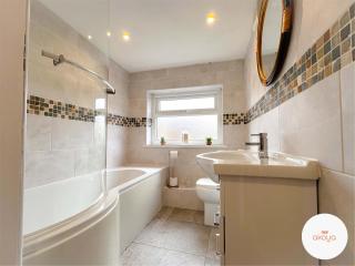 Mariposa House - Boutique Retreat in South Wales - Abertillery - 7