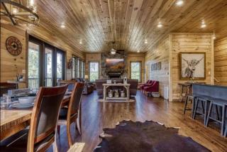 Timber Log Cabin Hot Tub,Pool Table Games MORE - Gatlinburg - 2