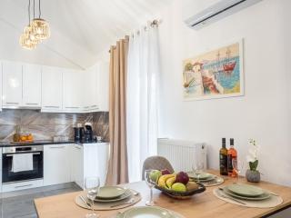 Natalia's Lovely House - Artemida - 0