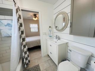 The Flip Flop | Waterfront - Palm Harbor - 4