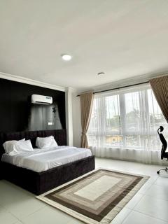 Sleek Luxury 1 Bedroom Apartment - Lagos - 0