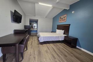 Luxury Inn & Suites - Nacogdoches - 0