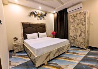 Blue Sky Hotel - Lahore - 8