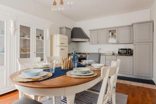 GuestHost - Elegant Three-Level Apartment - Viareggio - 0
